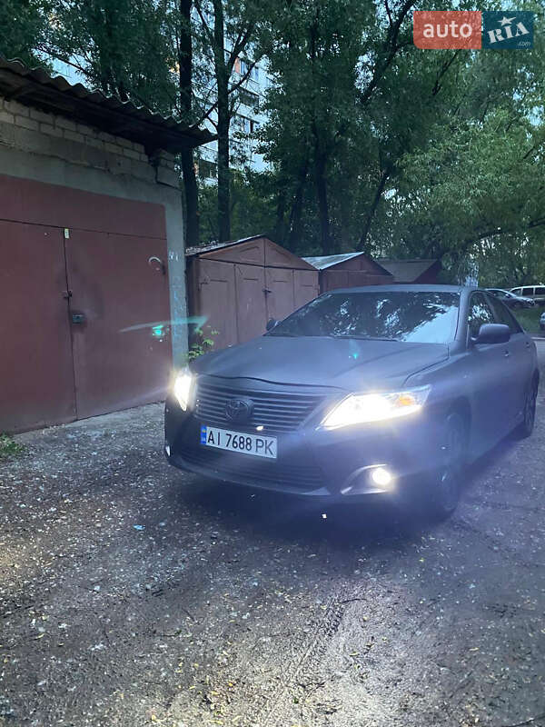 Седан Toyota Camry 2006 в Києві