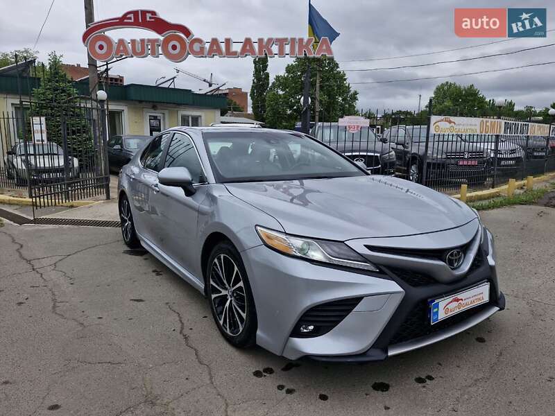 Toyota Camry 2018