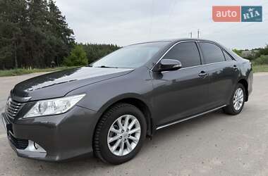 Седан Toyota Camry 2012 в Ахтырке