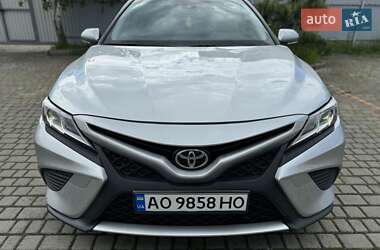 Седан Toyota Camry 2017 в 