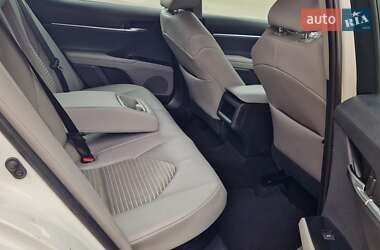 Седан Toyota Camry 2019 в 