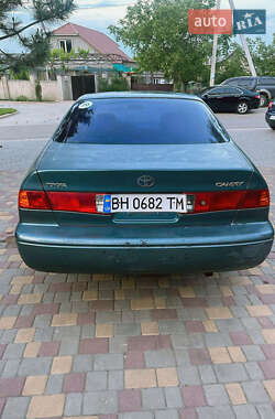 Седан Toyota Camry 2000 в 