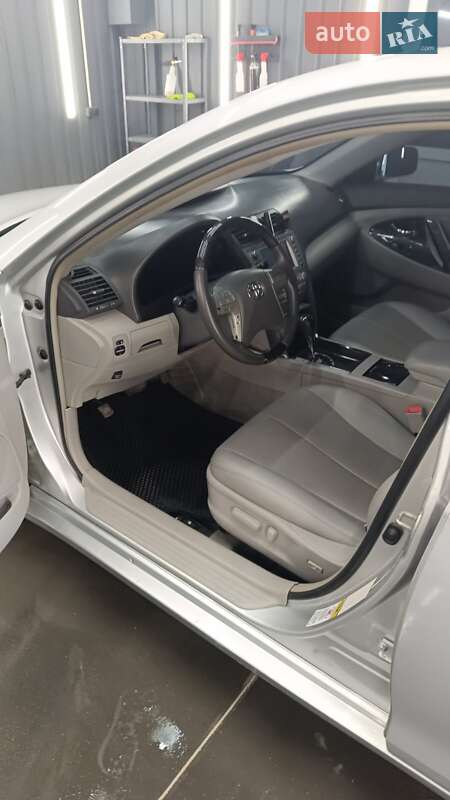 Седан Toyota Camry 2006 в Кам'янському