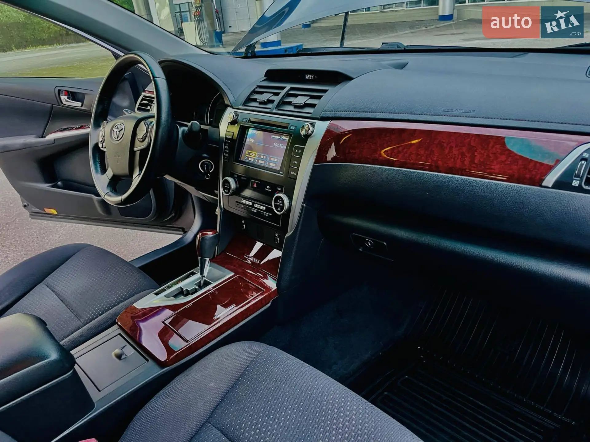 2013 Toyota Camry - мініатюра 25