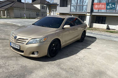 Седан Toyota Camry 2010 в 