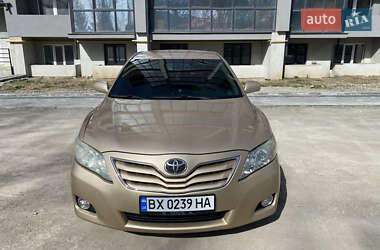 Седан Toyota Camry 2010 в 