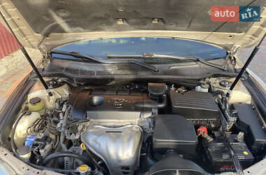 Седан Toyota Camry 2010 в 