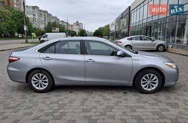 Седан Toyota Camry 2015 в 