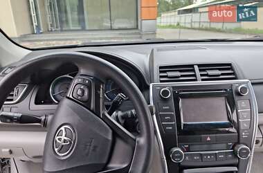 Седан Toyota Camry 2015 в 