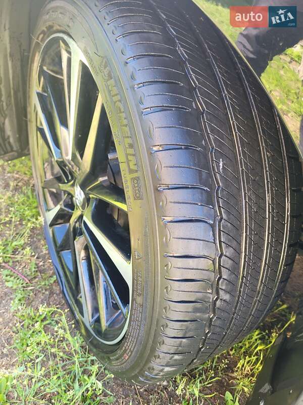 Седан Toyota Camry 2018 в Великій Михайлівці