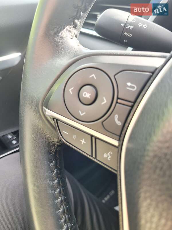 Седан Toyota Camry 2018 в Великій Михайлівці