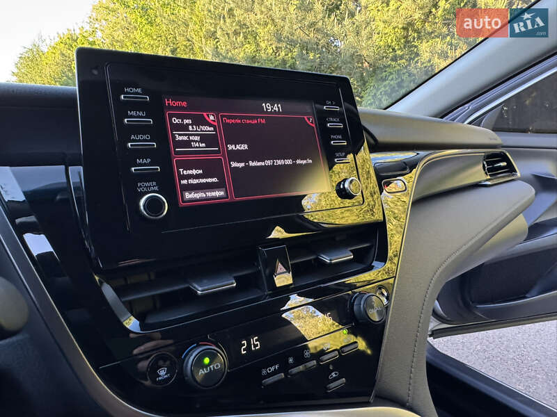 Седан Toyota Camry 2021 в Рівному