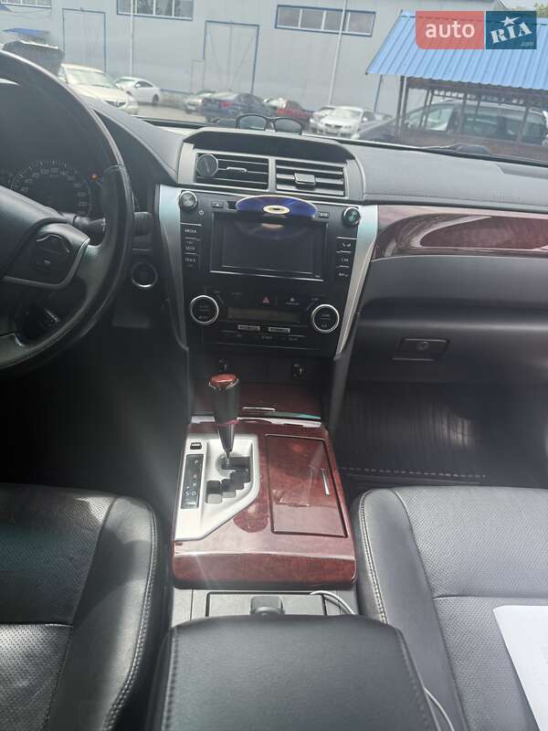 Седан Toyota Camry 2012 в Хмельницькому