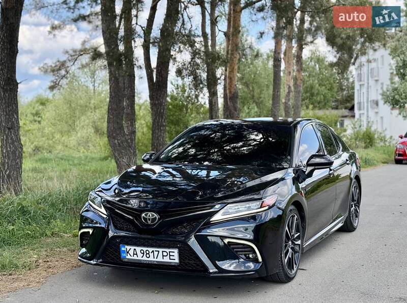 Toyota Camry 2017