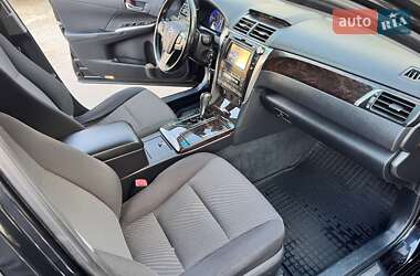 Седан Toyota Camry 2015 в 