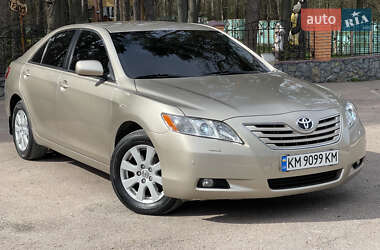 Седан Toyota Camry 2006 в Житомире