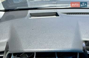 Седан Toyota Camry 2023 в 