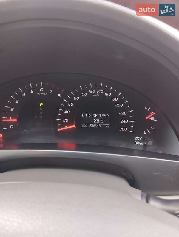 Седан Toyota Camry 2008 в Днепре