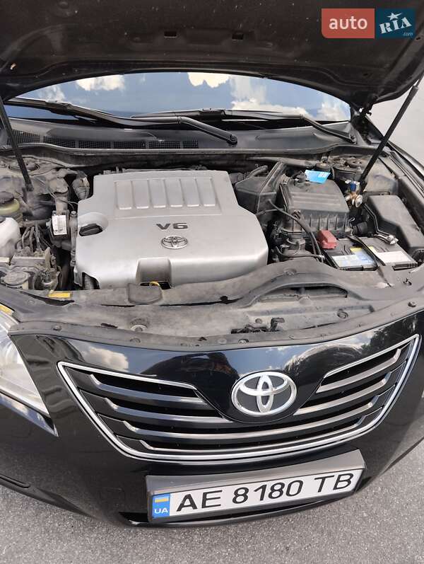 Седан Toyota Camry 2008 в Днепре