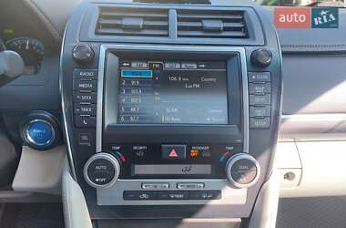 Седан Toyota Camry 2013 в 