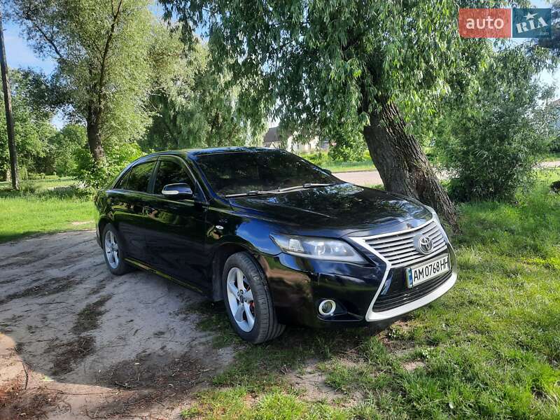 Седан Toyota Camry 2008 в Бобровиці