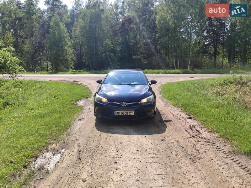 Седан Toyota Camry 2016 в 