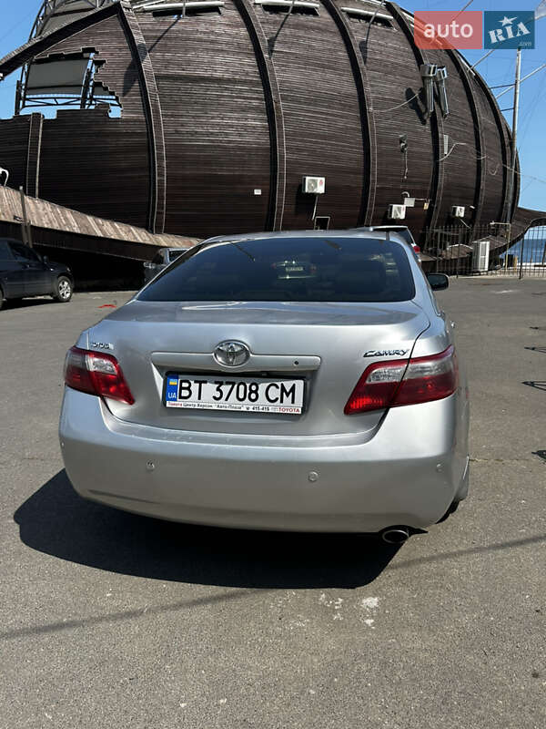 Седан Toyota Camry 2008 в Херсоне