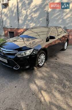 Седан Toyota Camry 2016 в Кременчуці