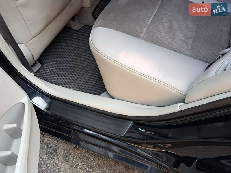 Седан Toyota Camry 2012 в Києві