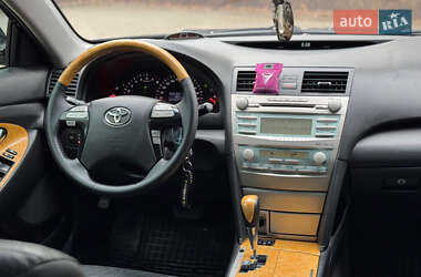 Седан Toyota Camry 2007 в 