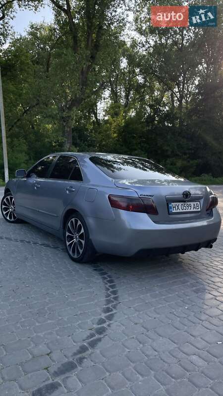 Седан Toyota Camry 2008 в Подволочиске