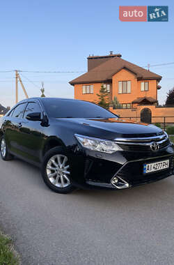 Седан Toyota Camry 2015 в Полтаві