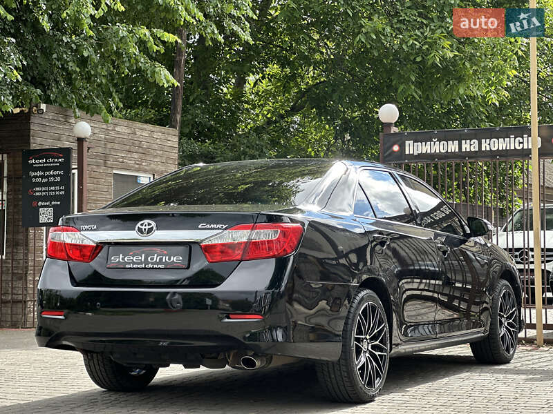Седан Toyota Camry 2012 в Одессе