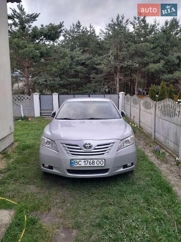 Седан Toyota Camry 2007 в 