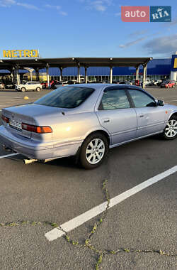 Седан Toyota Camry 1996 в 