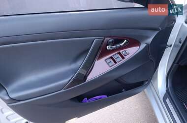 Седан Toyota Camry 2006 в 