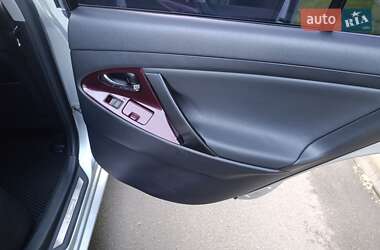 Седан Toyota Camry 2006 в 