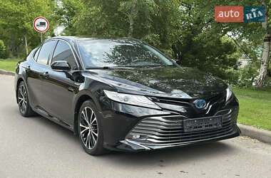 Седан Toyota Camry 2020 в Києві