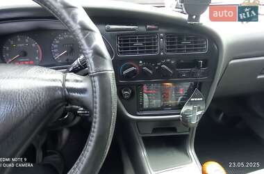 Седан Toyota Camry 1992 в 