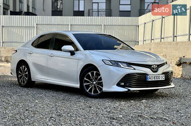 Седан Toyota Camry 2017 в 