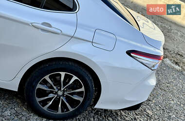 Седан Toyota Camry 2017 в 