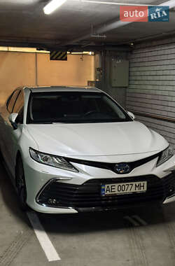 Седан Toyota Camry 2022 в Днепре