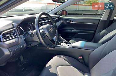 Седан Toyota Camry 2019 в 