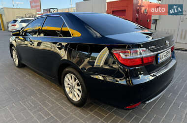 Седан Toyota Camry 2017 в 