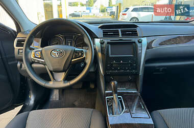 Седан Toyota Camry 2017 в 