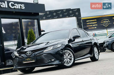 Седан Toyota Camry 2017 в Харькове