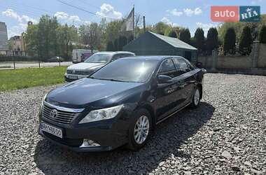 Седан Toyota Camry 2012 в Хмельницком