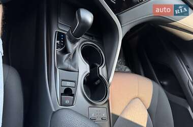Седан Toyota Camry 2021 в 