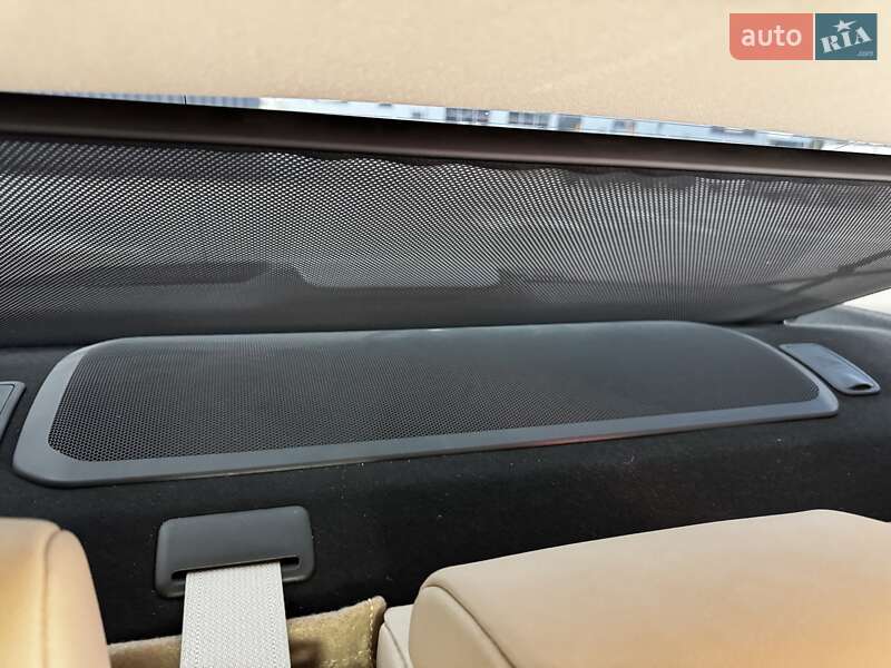 Седан Toyota Camry 2019 в Киеве