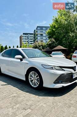 Седан Toyota Camry 2020 в Львові
